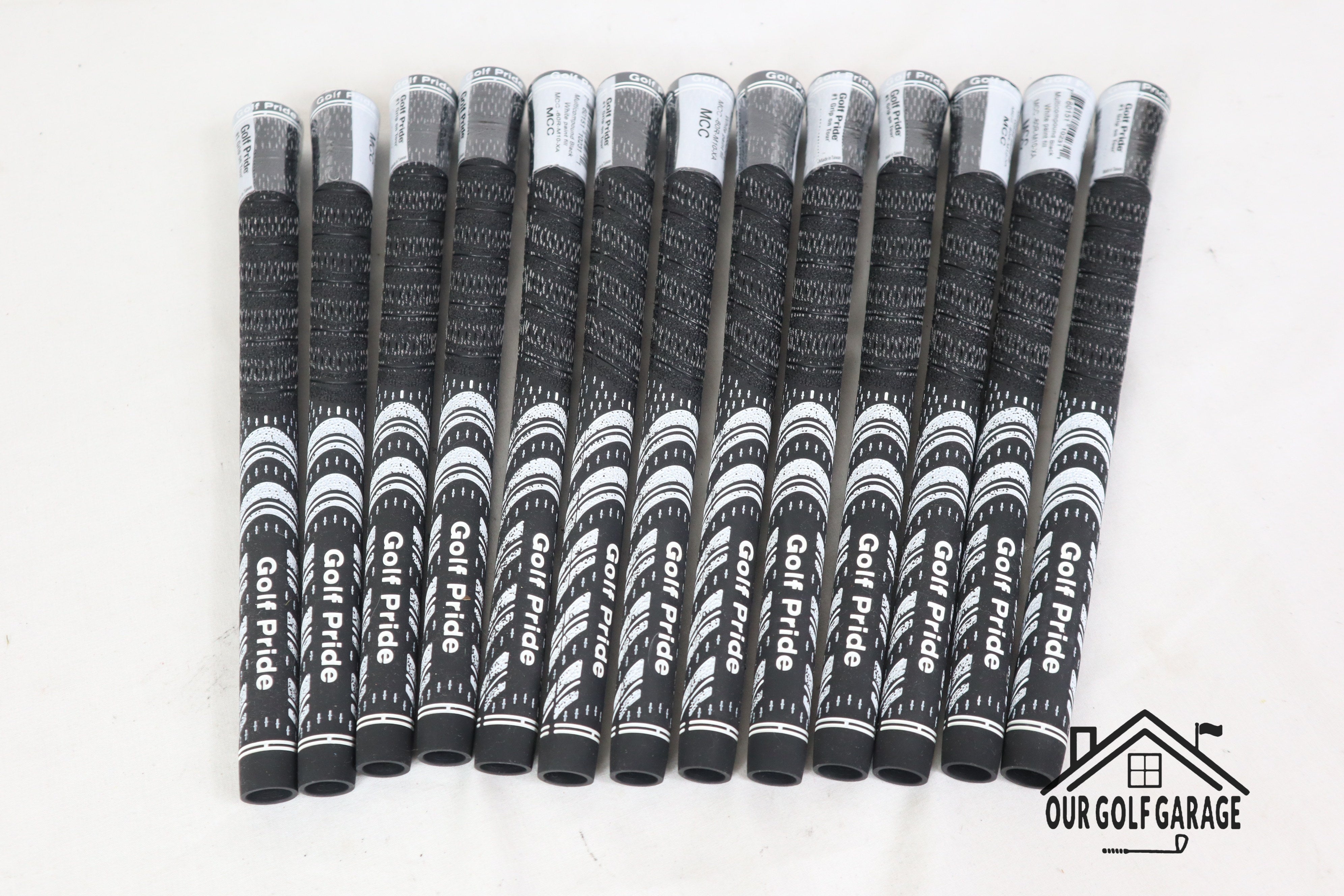 Golf grips mcc deals whiteout black/white standard 13pc