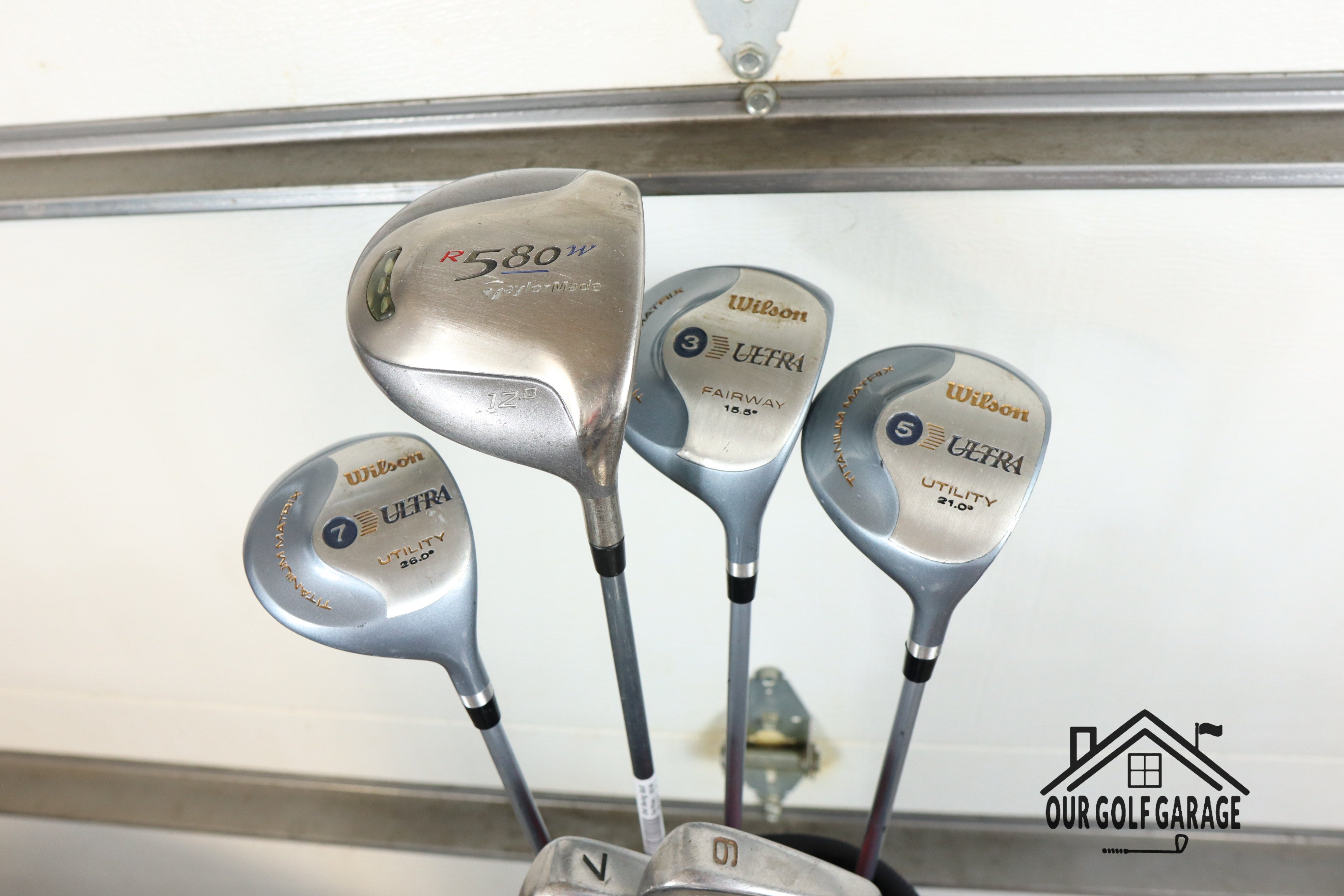 Ladies Wilson/TaylorMade Full Set (Driver, 3W, 5W, 7W, 5-P, SW, Putter)