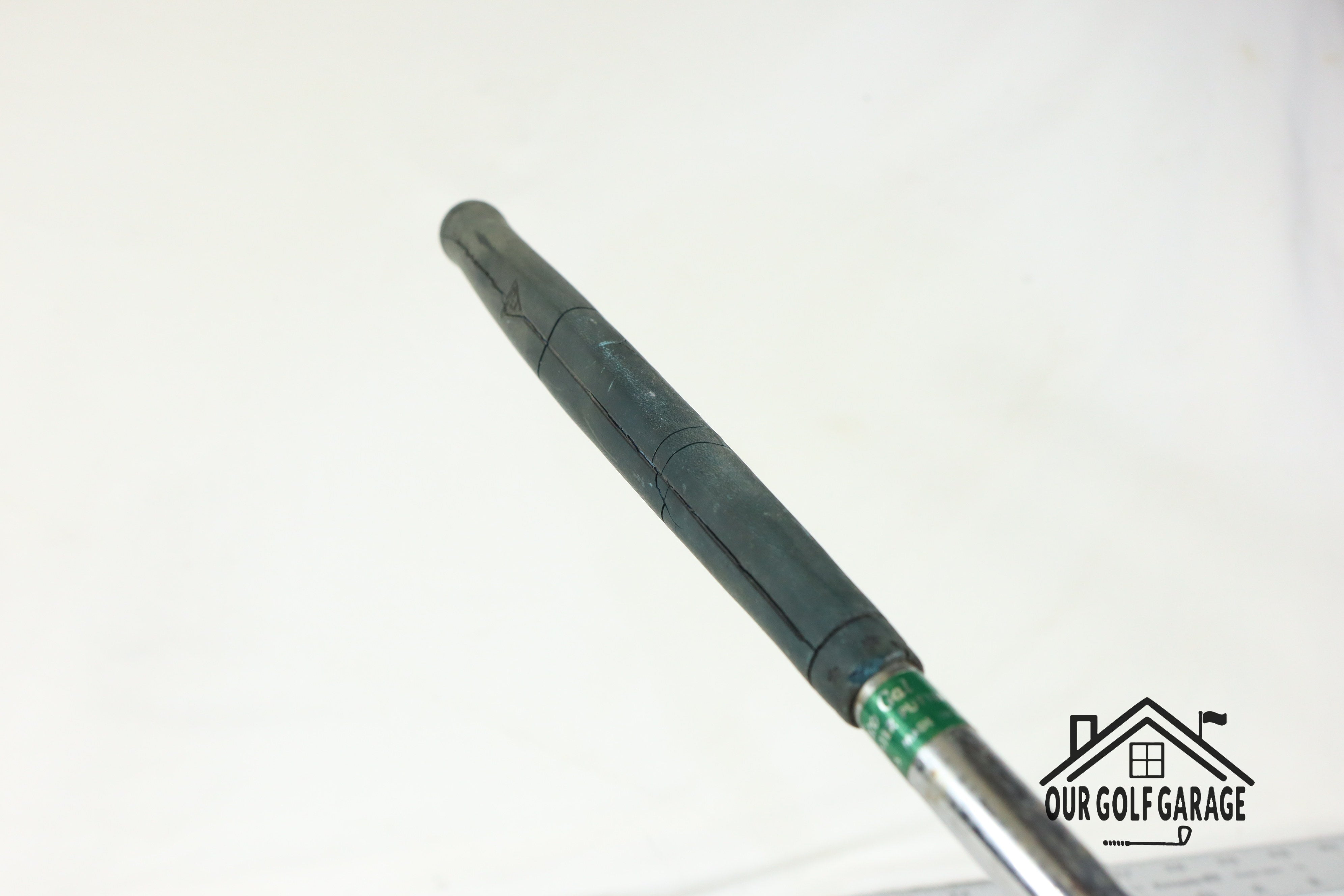 Calico Gal Daisy Antique Putter