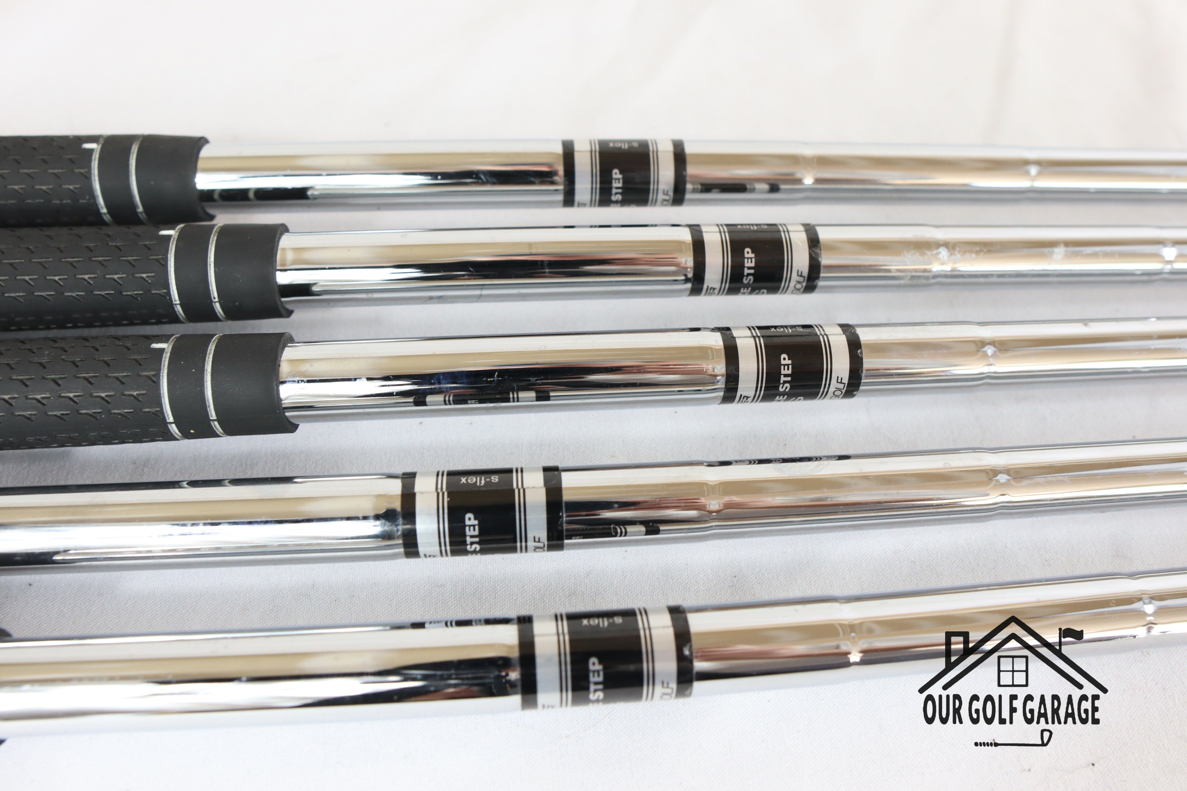 Adams Golf Idea Tech V4 Forged Iron Set (6-P) *0.5" extended*